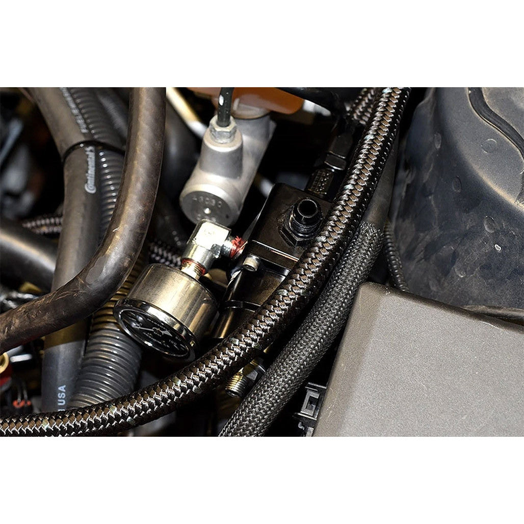 IAG Performance 0-100 PSI Liquid Filled Fuel Pressure Gauge Installed with 90 Degree Fitting