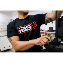 IAG Men's Boxer Logo T-Shirt - Model